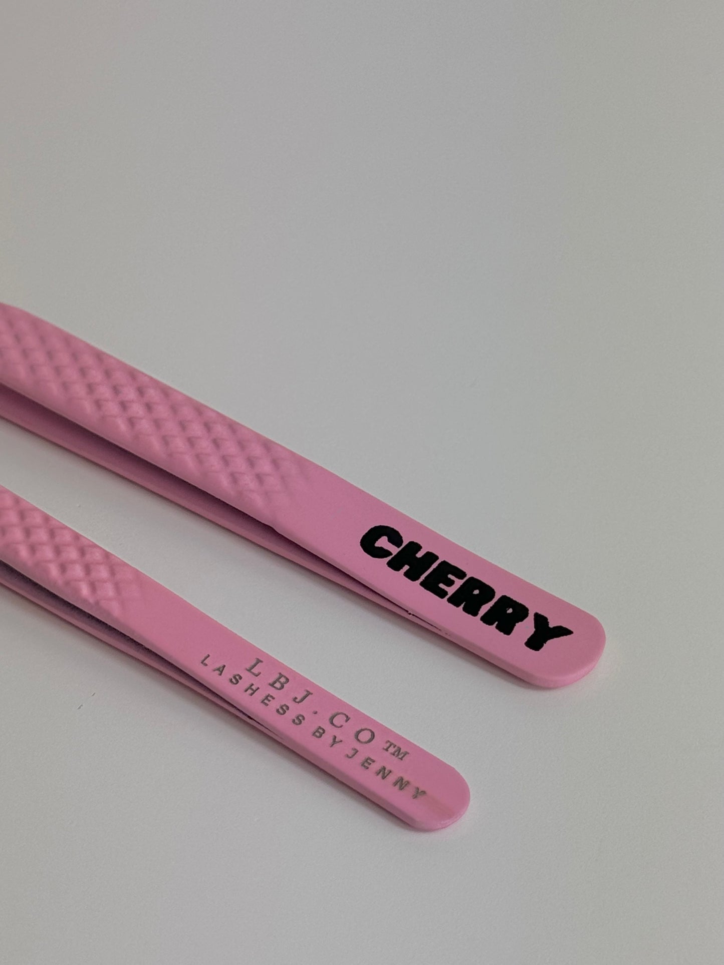 CHERRY TWEEZER 🍒