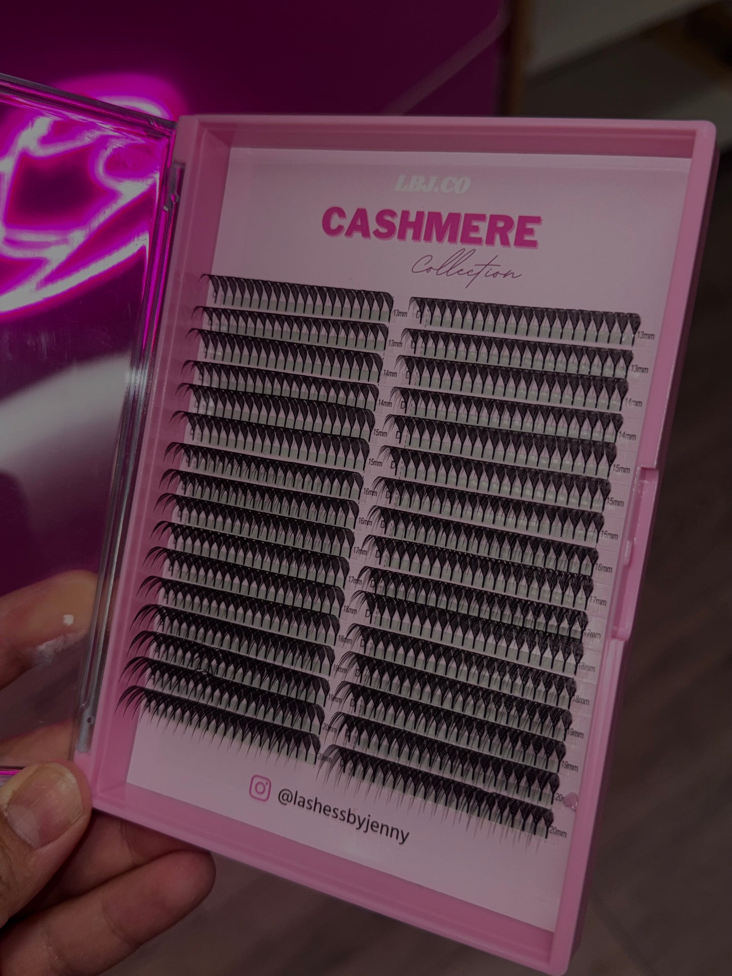 XL TOWER/ANIME LASHES